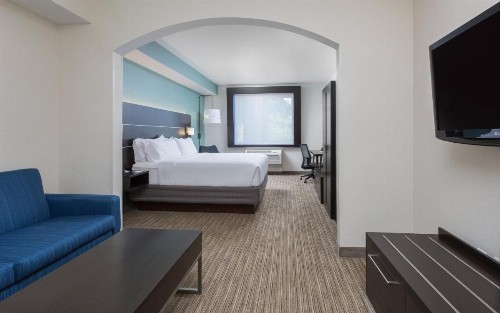 Holiday Inn Express Hotel & Suites Eugene Downtown - University an IHG Hotel - image 3