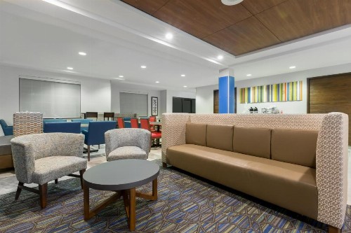 Holiday Inn Express Hotel & Suites Eugene Downtown - University an IHG Hotel - image 6