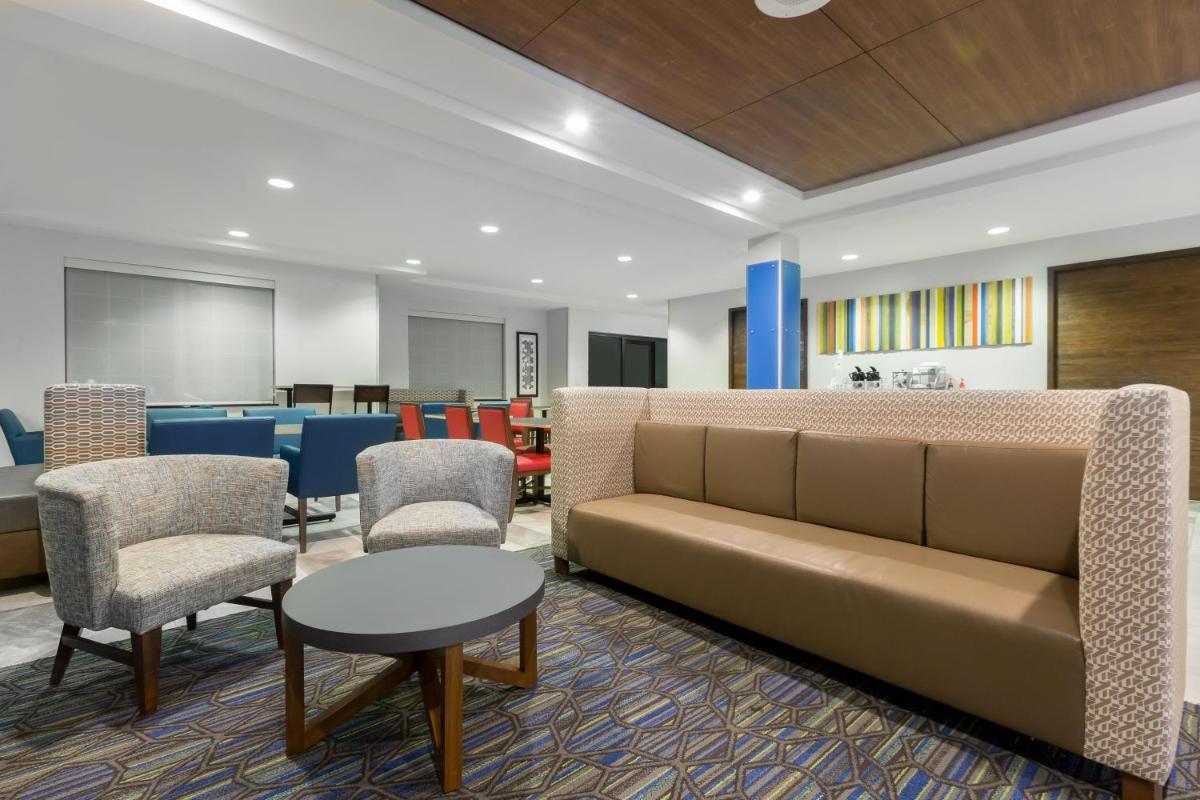 Holiday Inn Express Hotel & Suites Eugene Downtown - University an IHG Hotel - image 6