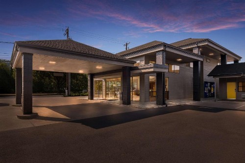 Best Western New Oregon Motel - image 1