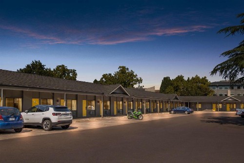 Best Western New Oregon Motel - image 26