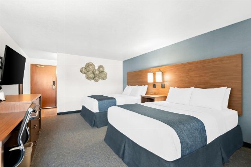 Hayward Inn - image 2