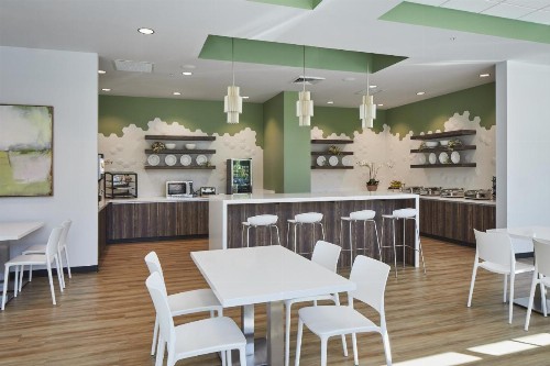 Hayward Inn - image 30