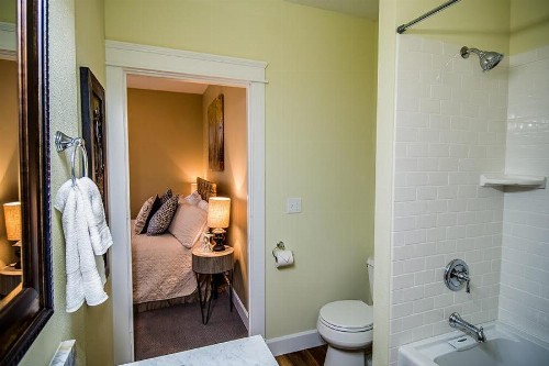 The Campbell House Inn - image 44