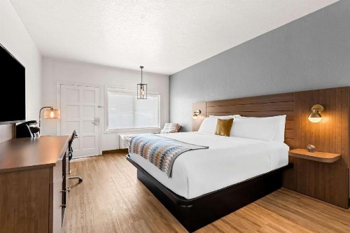 Days Inn by Wyndham Eugene Downtown/University - image 3
