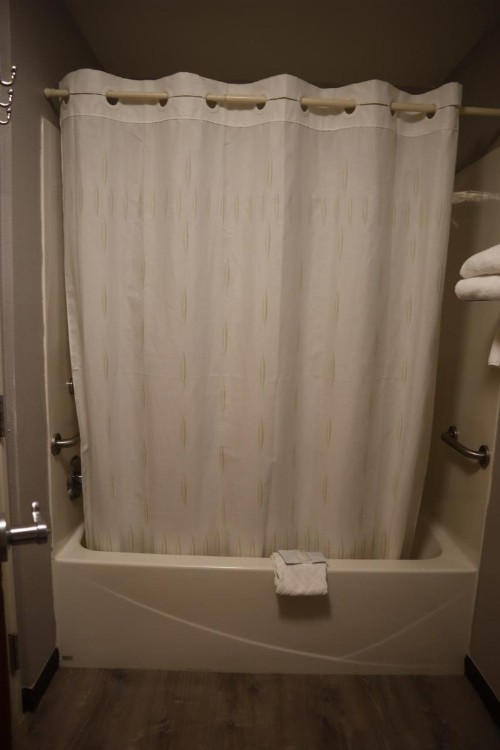 Express Inn & Suites Eugene - image 27