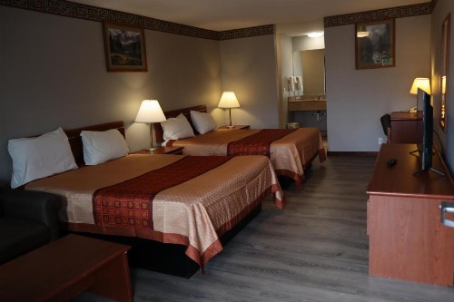 Express Inn & Suites Eugene - image 3