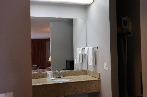 Express Inn & Suites Eugene - image 33