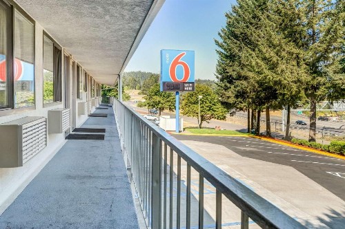 Motel 6-Eugene OR - South Springfield - image 4