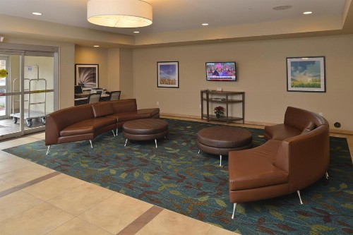 Candlewood Suites Eugene Springfield an IHG Hotel - image 1