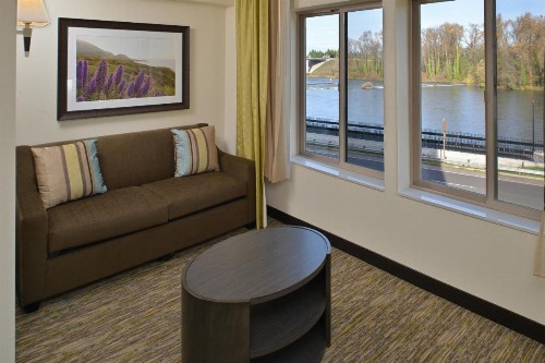 Candlewood Suites Eugene Springfield an IHG Hotel - image 17