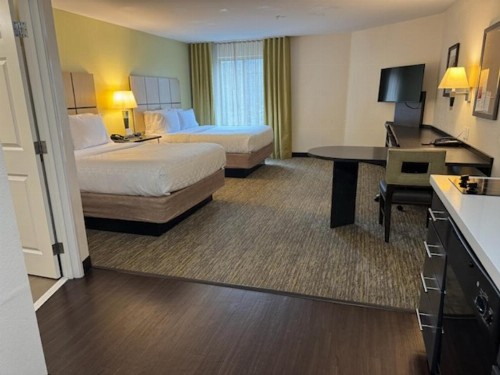 Candlewood Suites Eugene Springfield an IHG Hotel - image 4