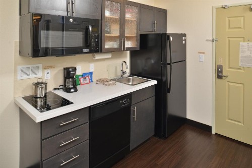 Candlewood Suites Eugene Springfield an IHG Hotel - image 7