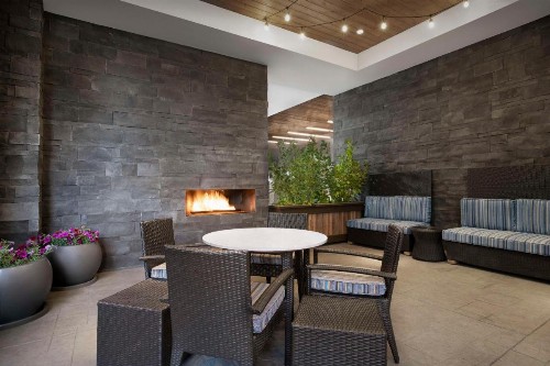 Home2 Suites by Hilton Eugene Downtown University Area - image 2