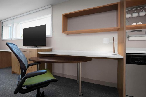 Home2 Suites by Hilton Eugene Downtown University Area - image 26