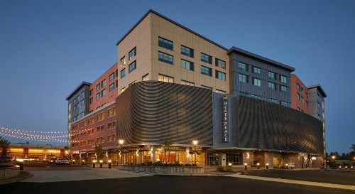 Hyatt Place Eugene/Oakway Center - image 2
