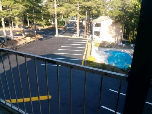 Traveler's Inn & Lodge - image 44