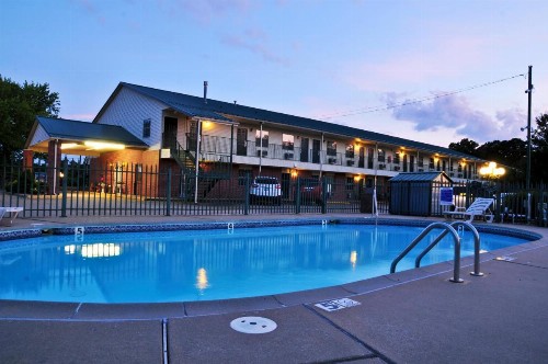 Regency Inn Eureka Springs - image 20