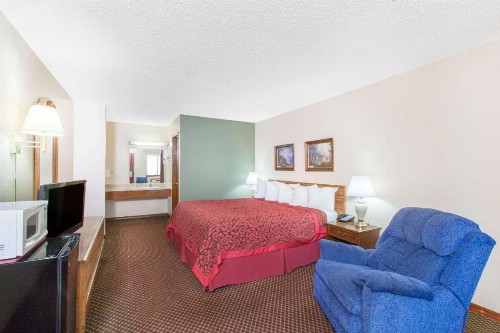 Days Inn by Wyndham Eureka Springs - image 8
