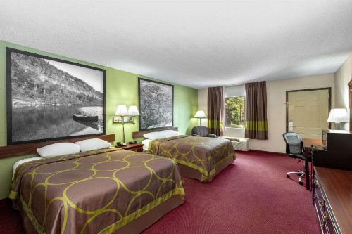 Super 8 by Wyndham Eureka Springs - image 34