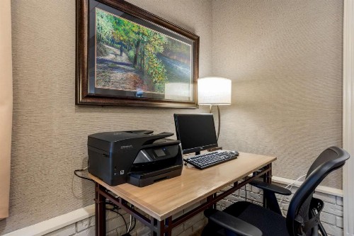 Best Western Inn of the Ozarks - image 2