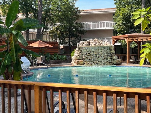 Best Western Inn of the Ozarks - image 30
