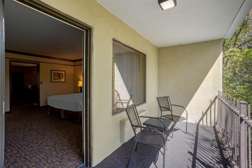Best Western Inn of the Ozarks - image 36