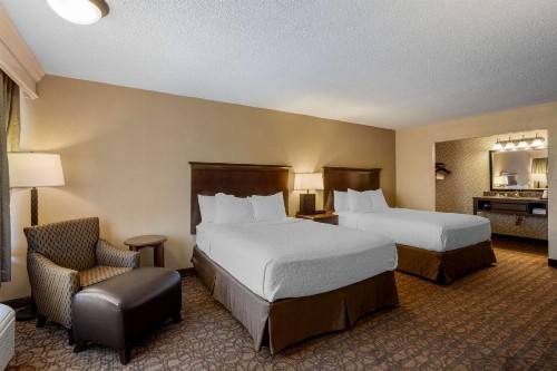 Best Western Inn of the Ozarks - image 41