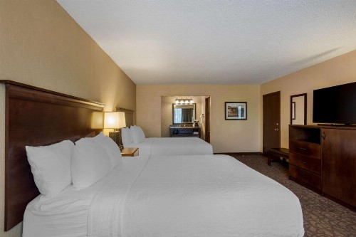 Best Western Inn of the Ozarks - image 6