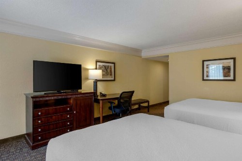 Best Western Inn of the Ozarks - image 9