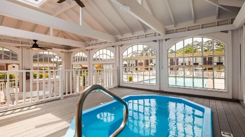 Best Western Eureka Inn - image 19