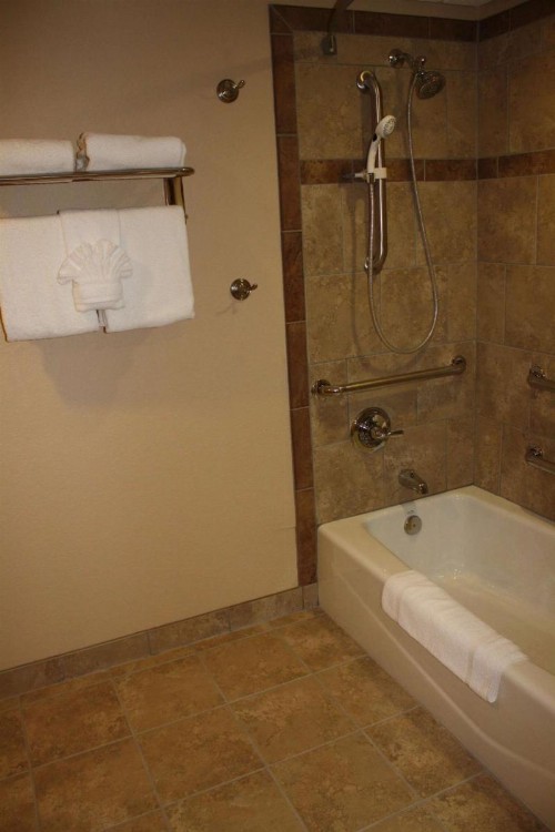 Best Western Eureka Inn - image 23