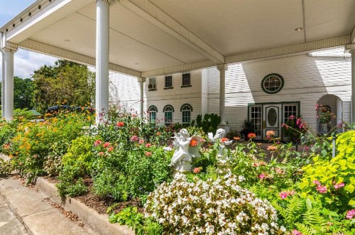Quality Inn Eureka Springs South - image 12