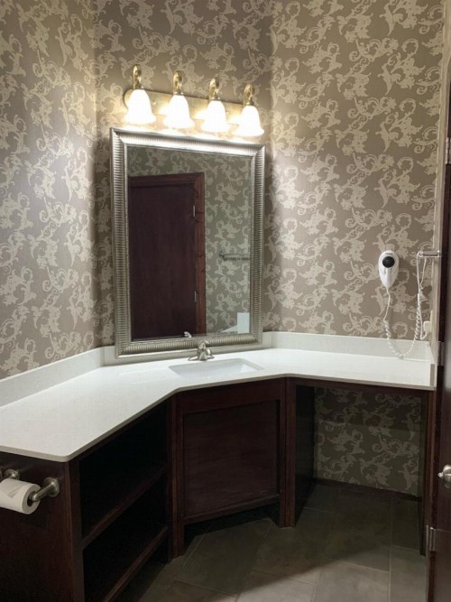 Quality Inn Eureka Springs South - image 16