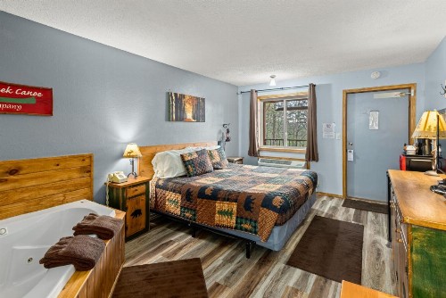 Lookout Lodge