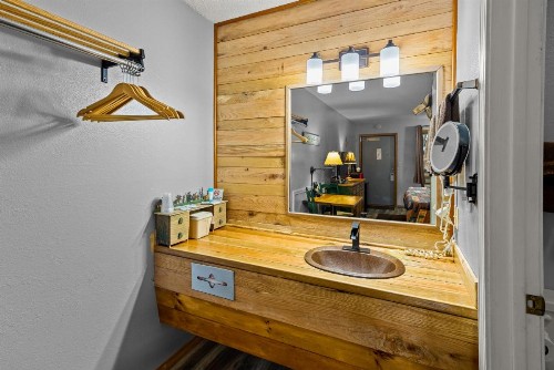 The Lookout Lodge - image 11