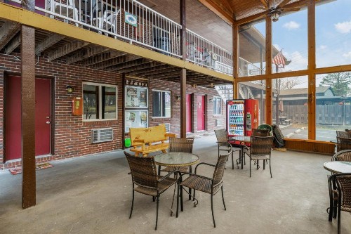 The Lookout Lodge - image 18
