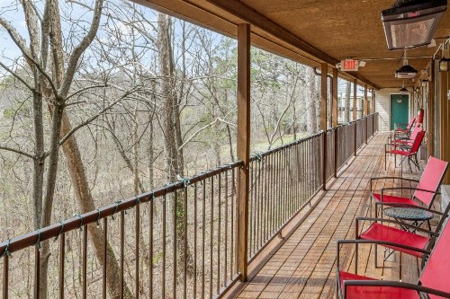 The Lookout Lodge - image 32