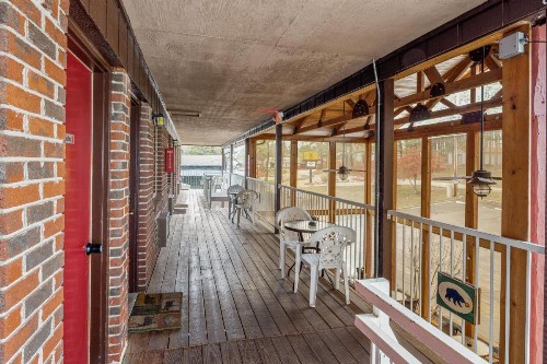 The Lookout Lodge - image 35