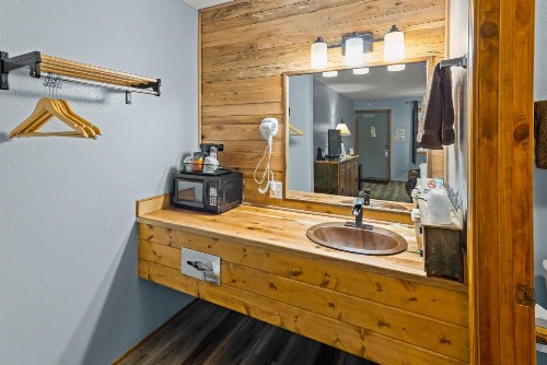 The Lookout Lodge - image 42
