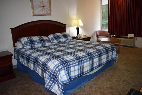 Thurman's Lodge - image 11