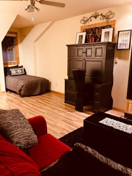 All Seasons Inn - image 29