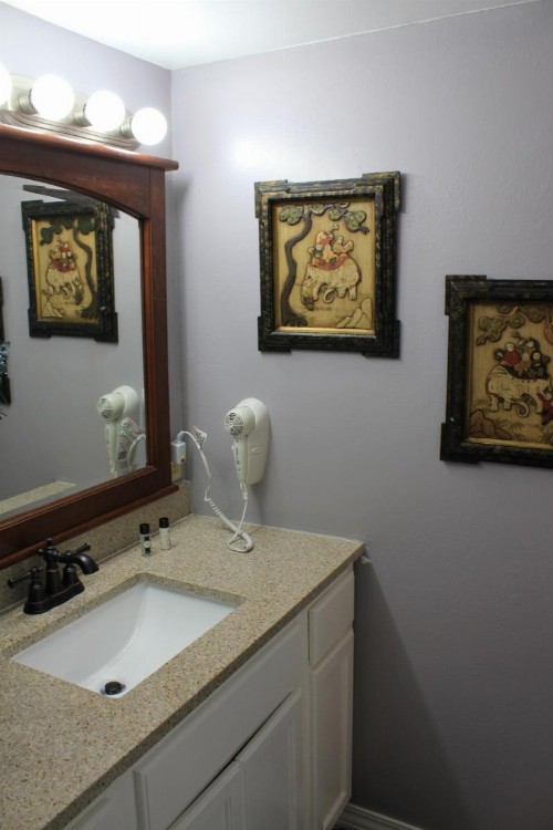 Brydan Suites - image 33