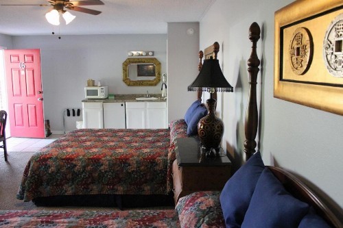 Brydan Suites - image 8