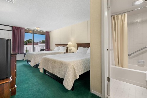 Candlewick Inn - image 36