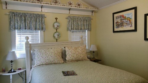 Hidden Springs Bed and Breakfast - image 3