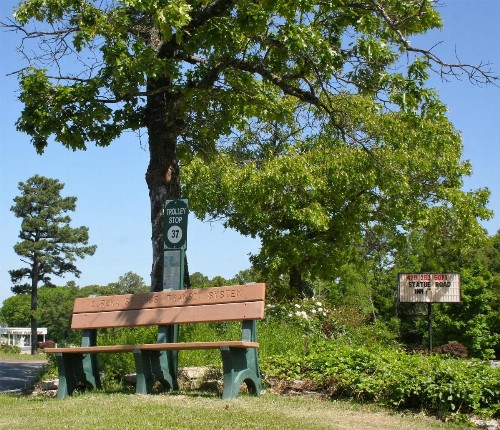 Statue Road Inn - image 23