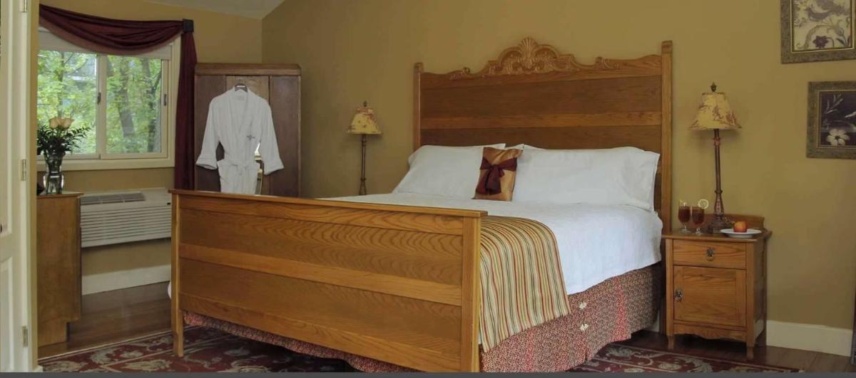 Heartstone Inn - image 3