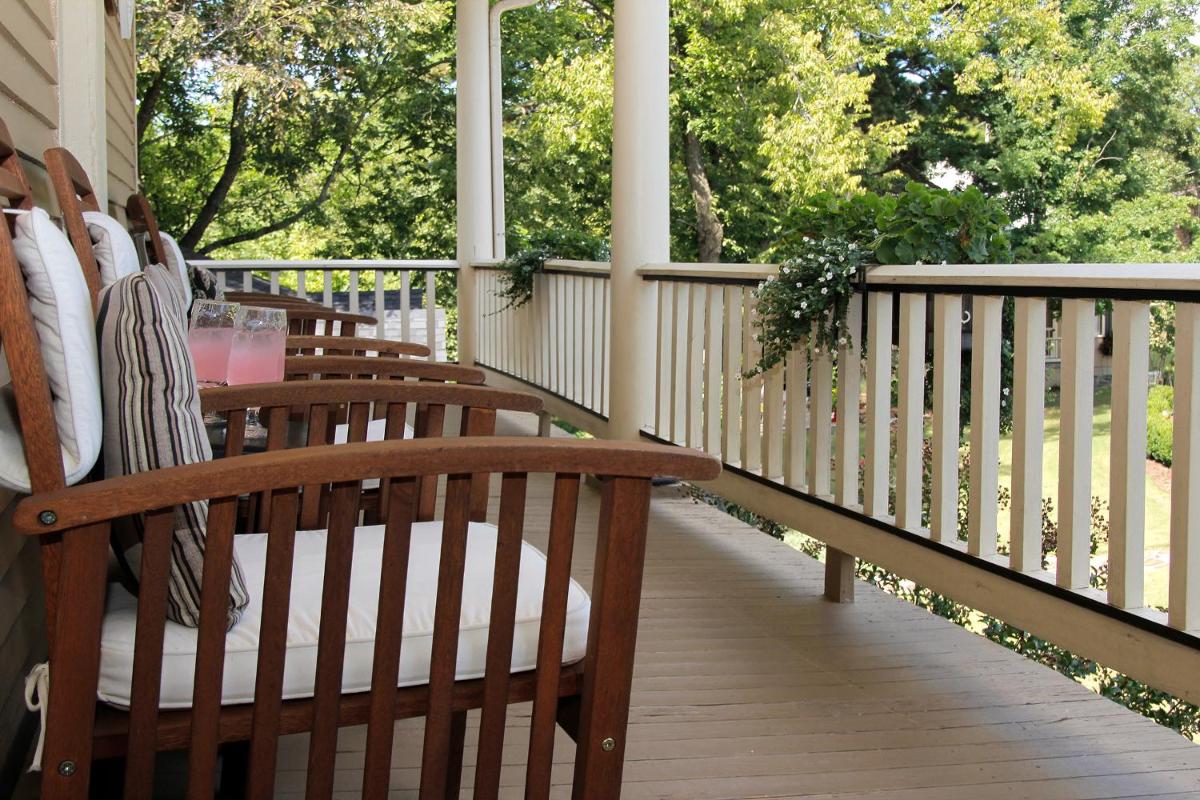 Heartstone Inn - image 5