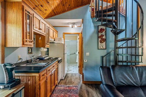 The Woods Cabins - image 18